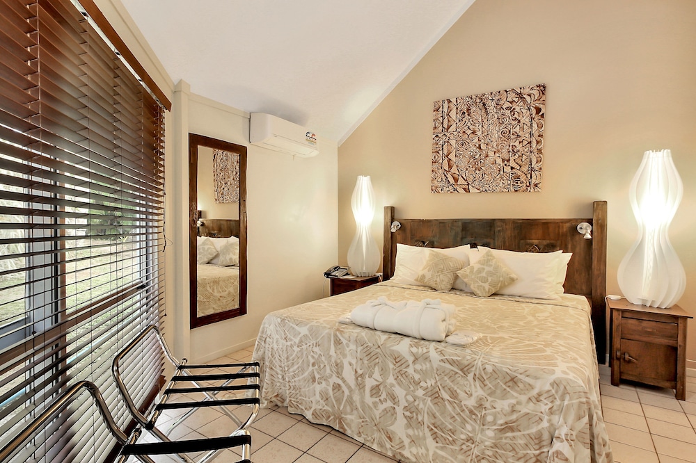2 Bedrooms, Garden Villa, 2 King Beds