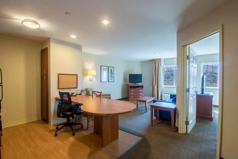 Western Slope Suites 55/59