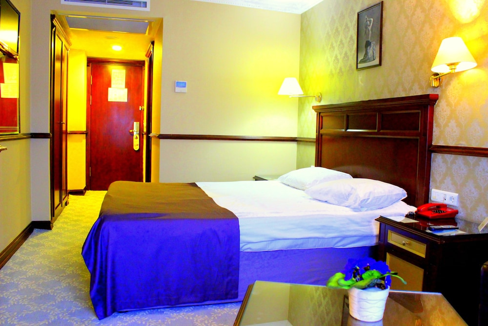 Topkapi Inter Istanbul Hotel 10/69