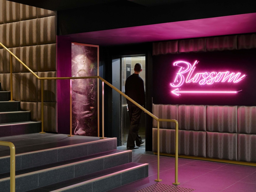 Pullman Melbourne City Centre 36/80