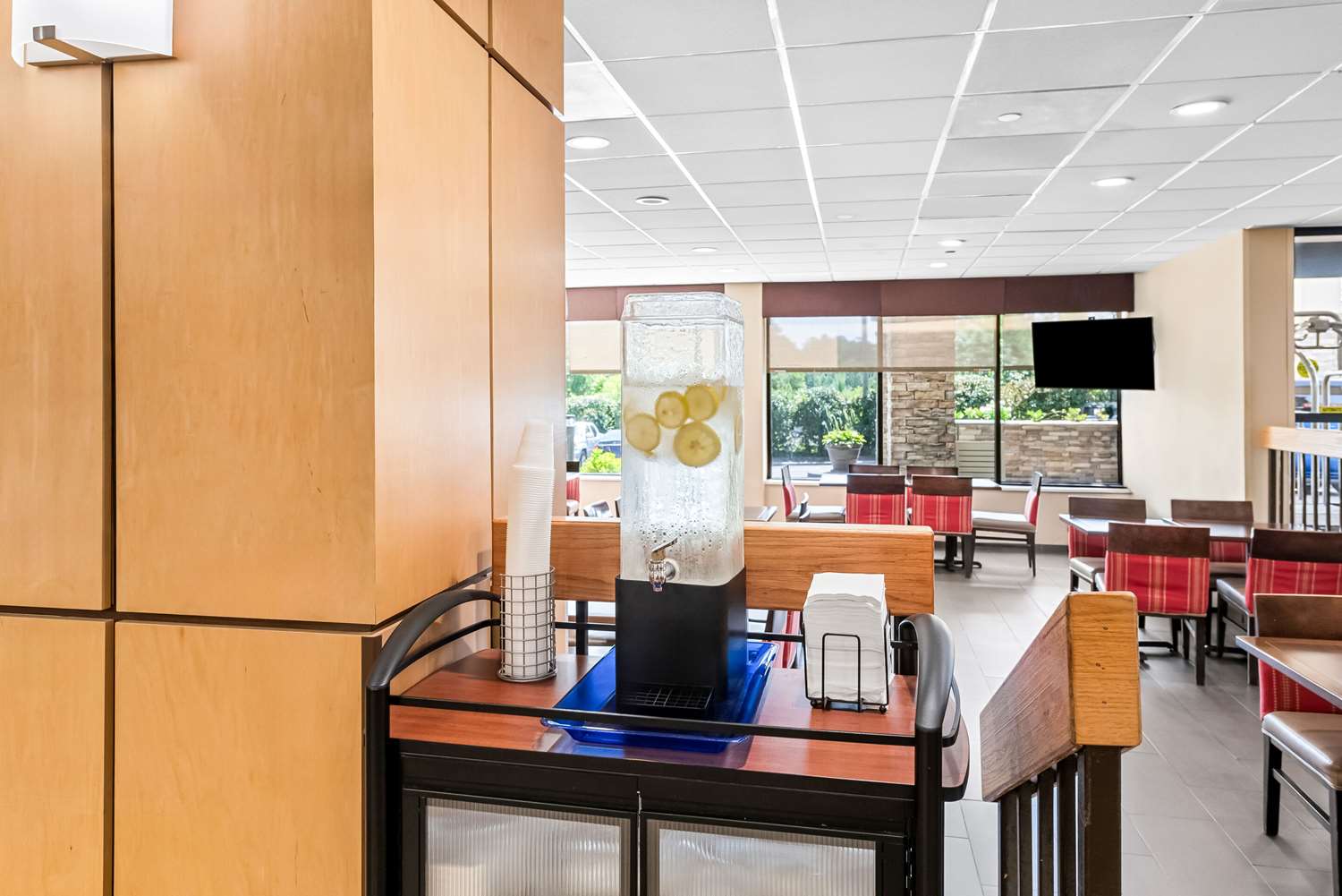 Comfort Inn and Suites Durham Near Duke University 31/44