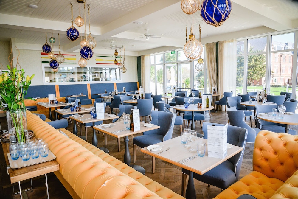 Sidmouth Harbour Hotel 53/64