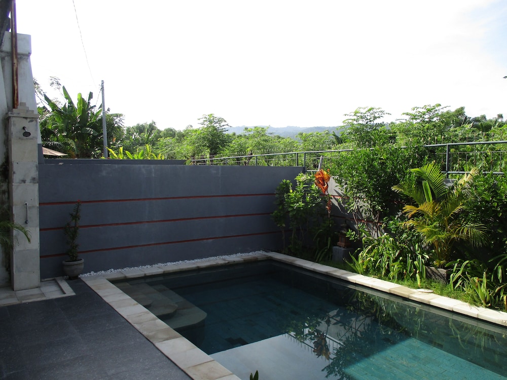 VILLA DENCARIK 15/25
