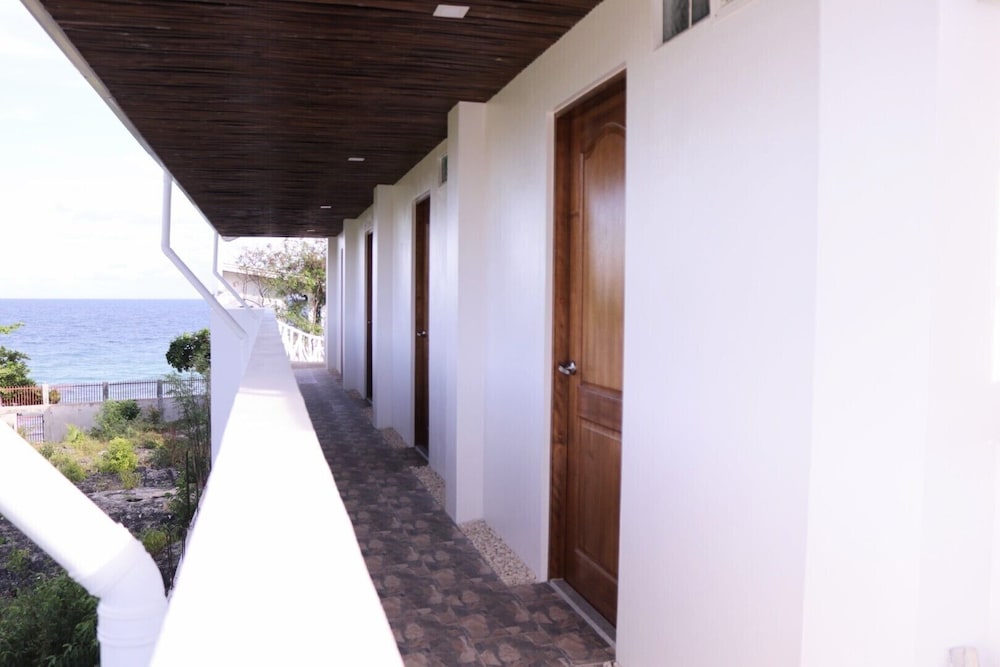 Meili Beach Resort 12/57