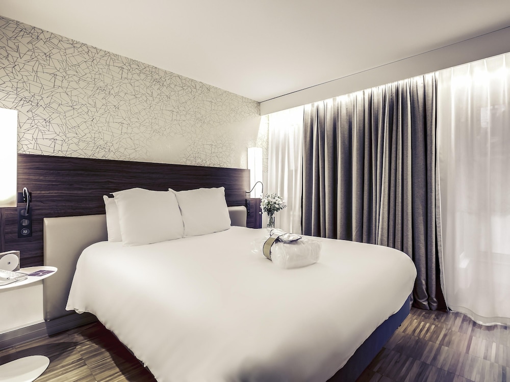 Mercure Paris Arc de Triomphe Etoile 23/72