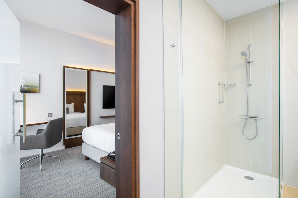 Courtyard By Marriott Edinburgh West 15/55