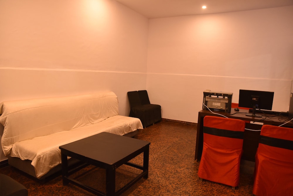 Hotel C 9 21/50