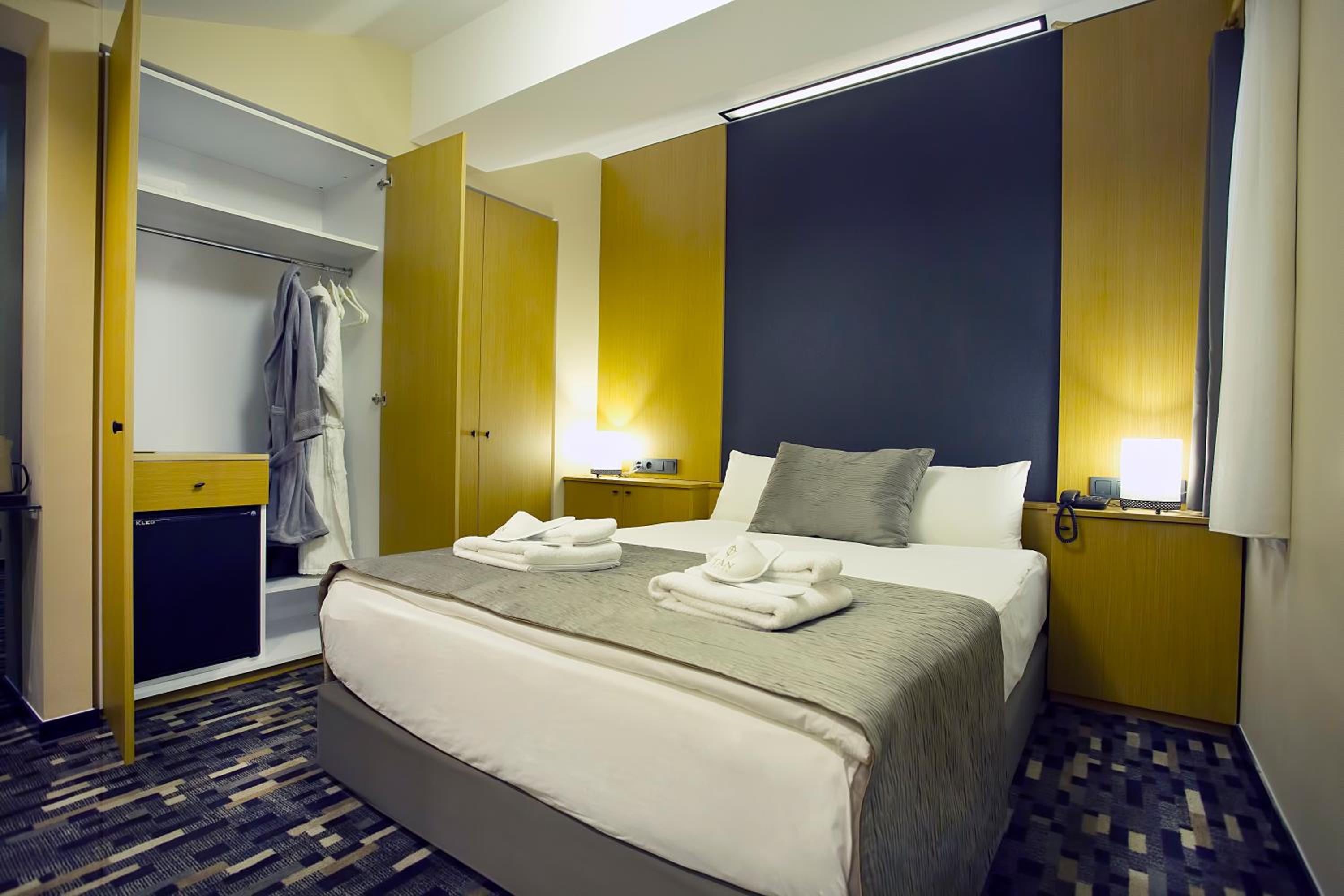 rooms