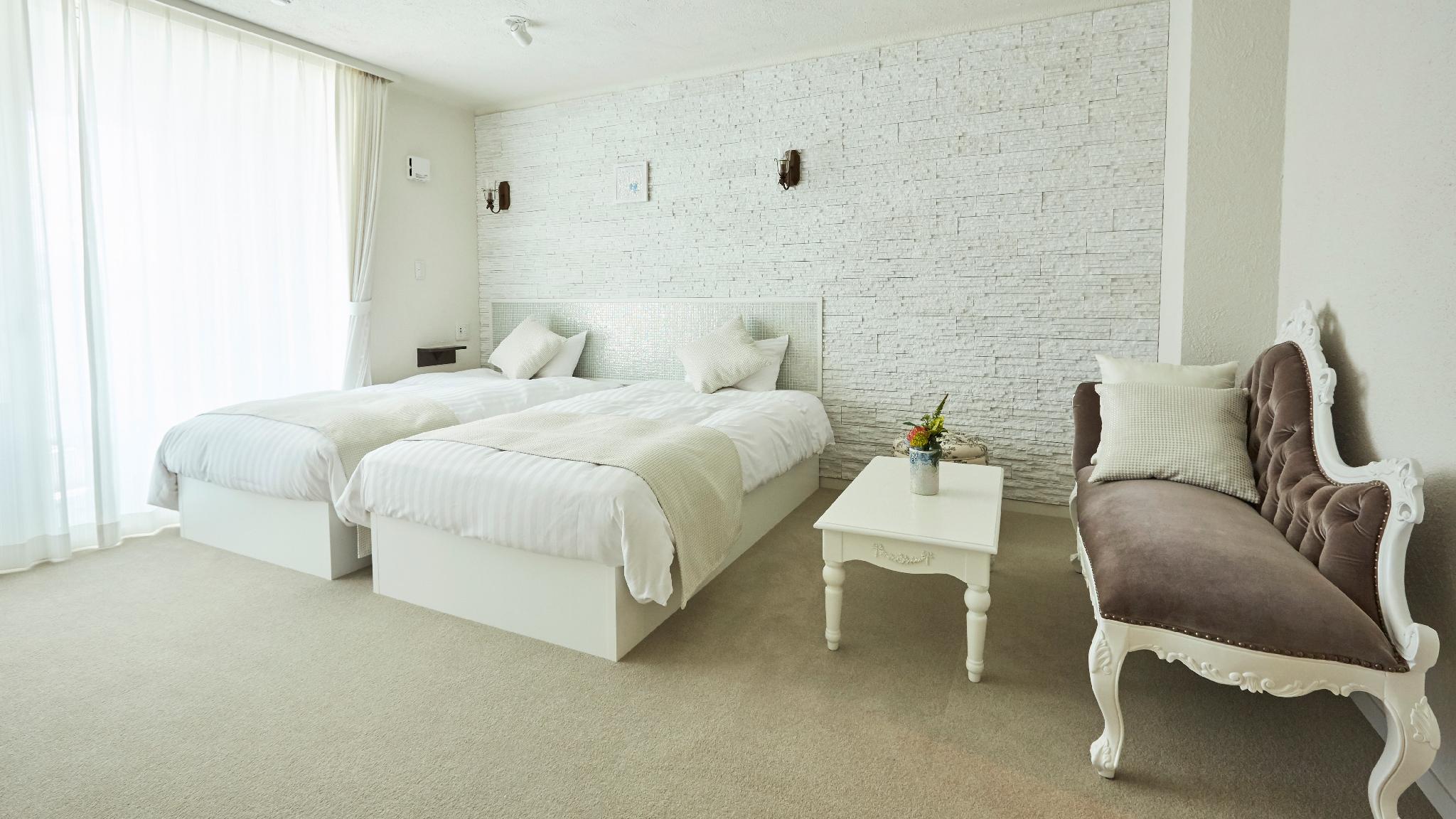 Crew, Standard, Twin Beds, Ocean View, Night View