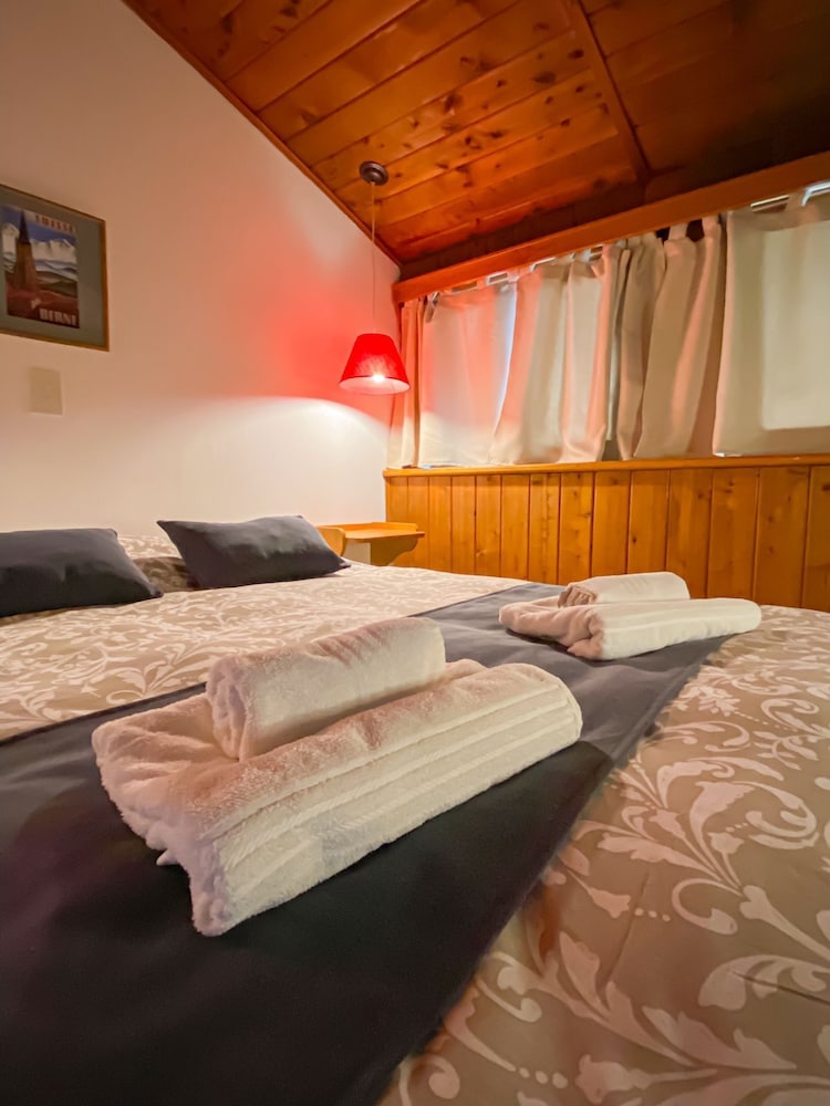 Hosteria Suiza 8/29