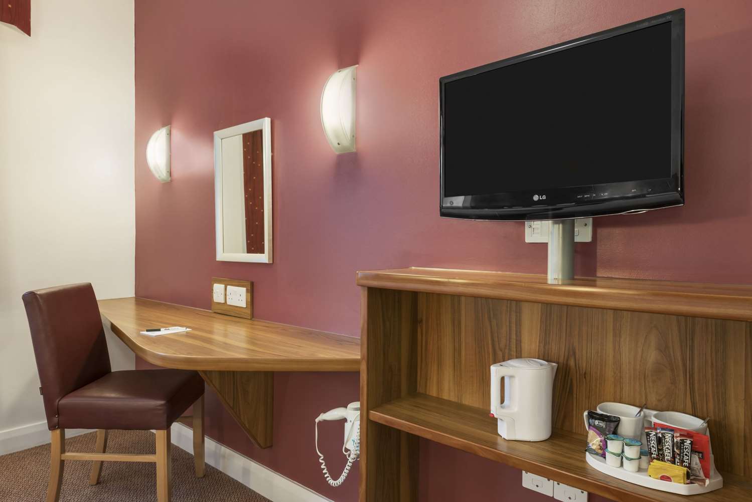 Days Inn by Wyndham Corley NEC M6 21/28