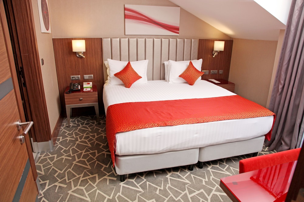 Ramada by Wyndham Istanbul Alibeykoy 22/57