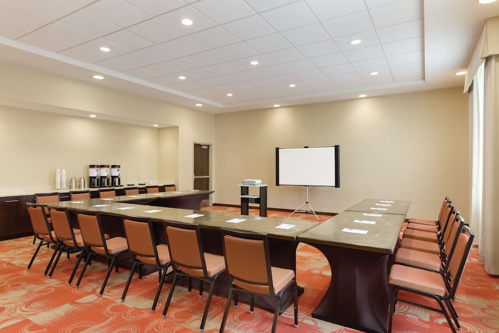 Hampton Inn St Albans Vt 28/32