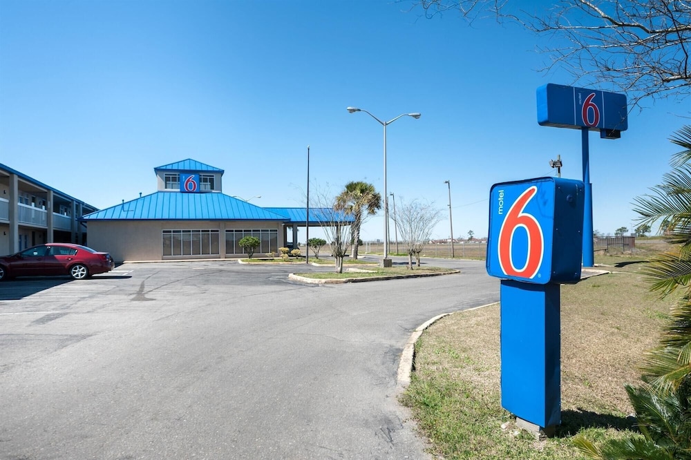 Motel6 Jennings, LA 44/49