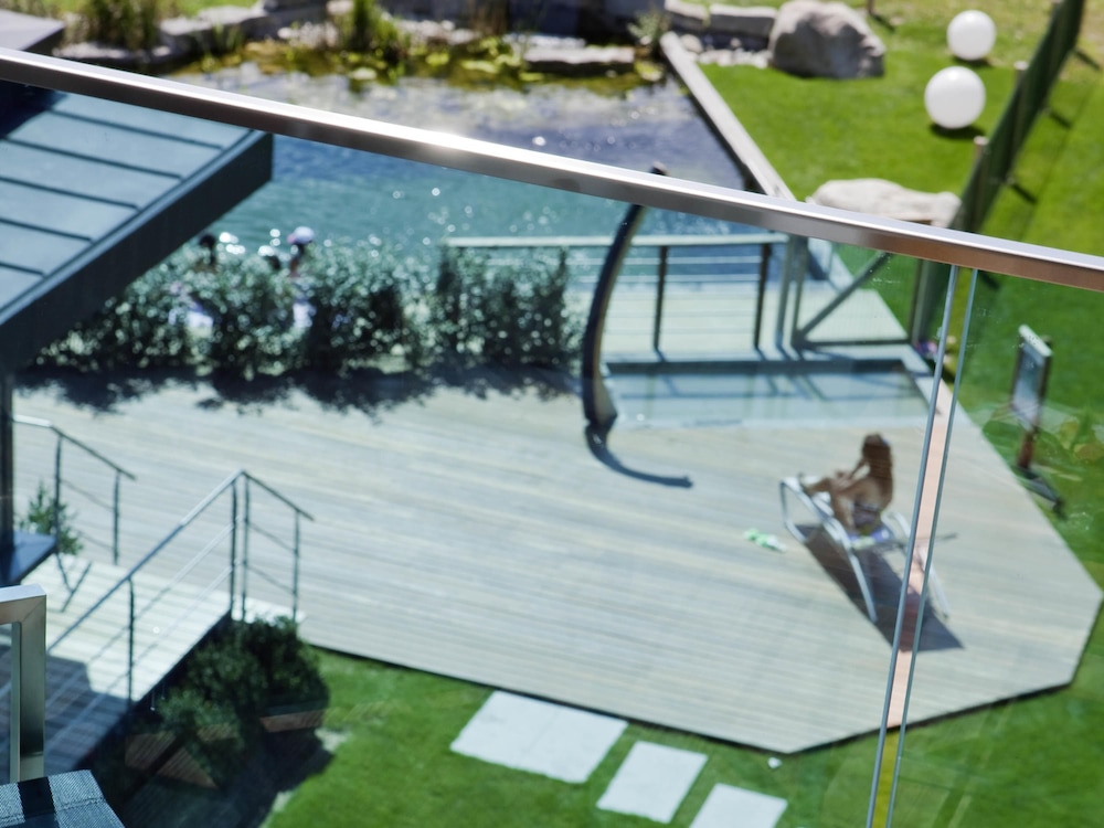 NOVOTEL LAUSANNE BUSSIGNY 44/75
