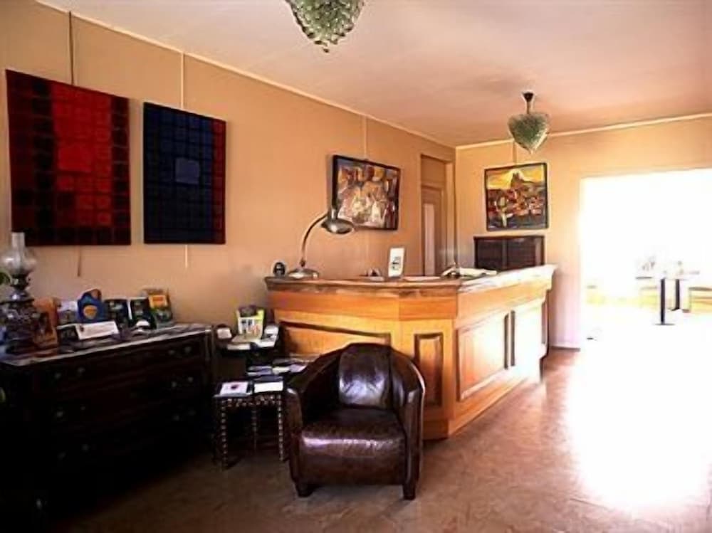 LOGIS HÔTEL LA LONGUE VUE 4/45