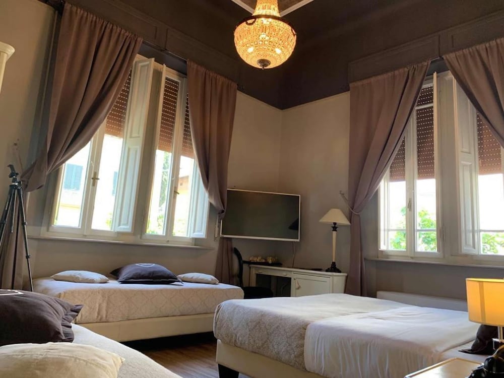 VILLA TOWER INN 44/73