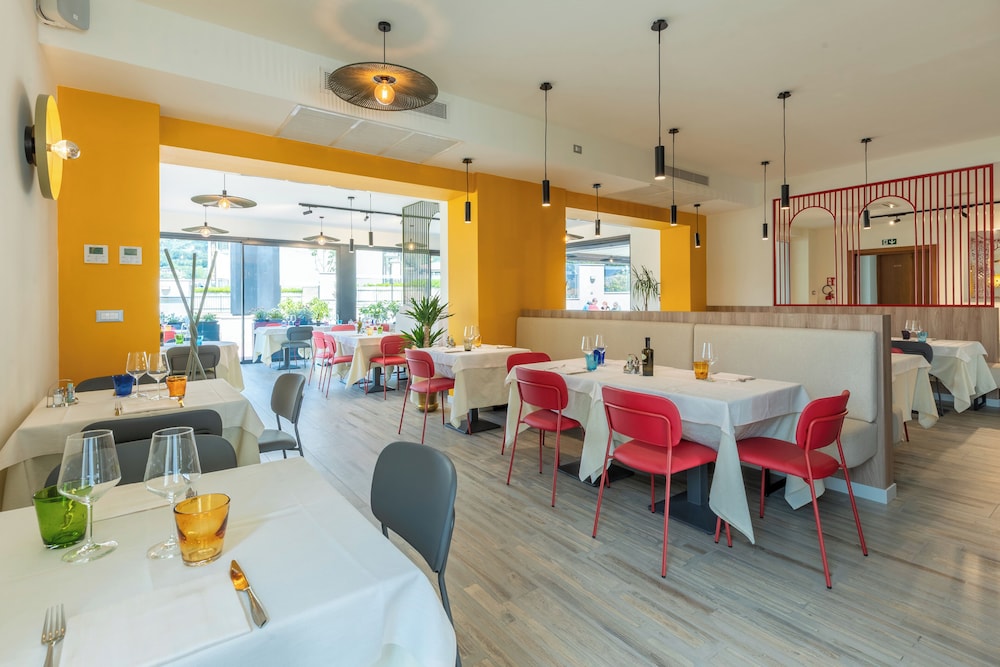Hotel Italia 40/55