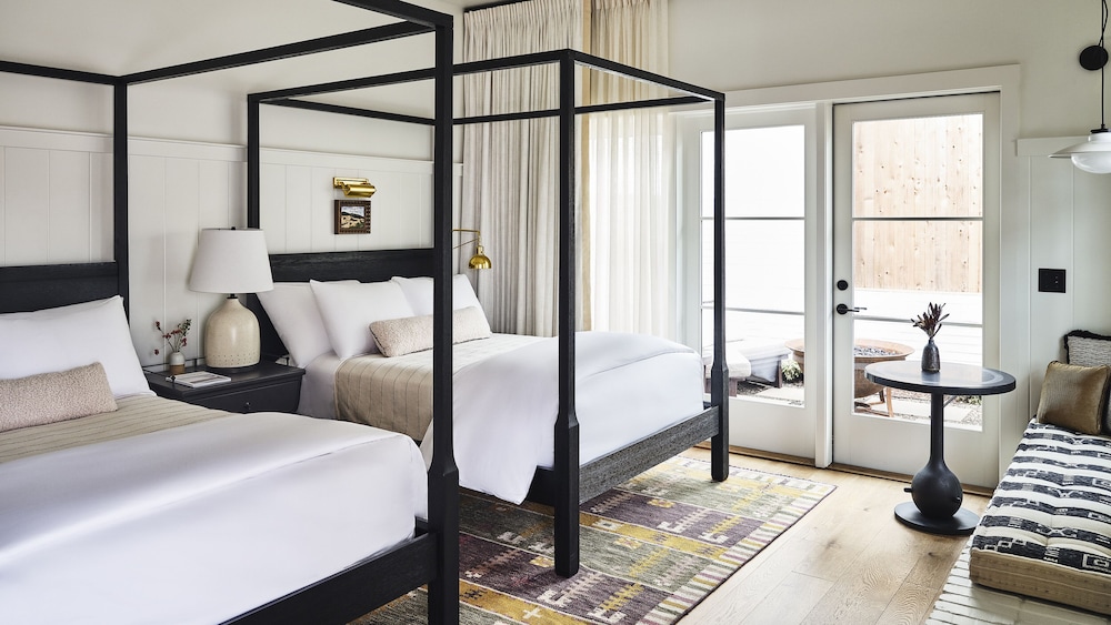 Studio, 2 Double Beds