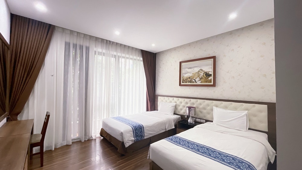 New Century Hotel Cau Giay 23/50