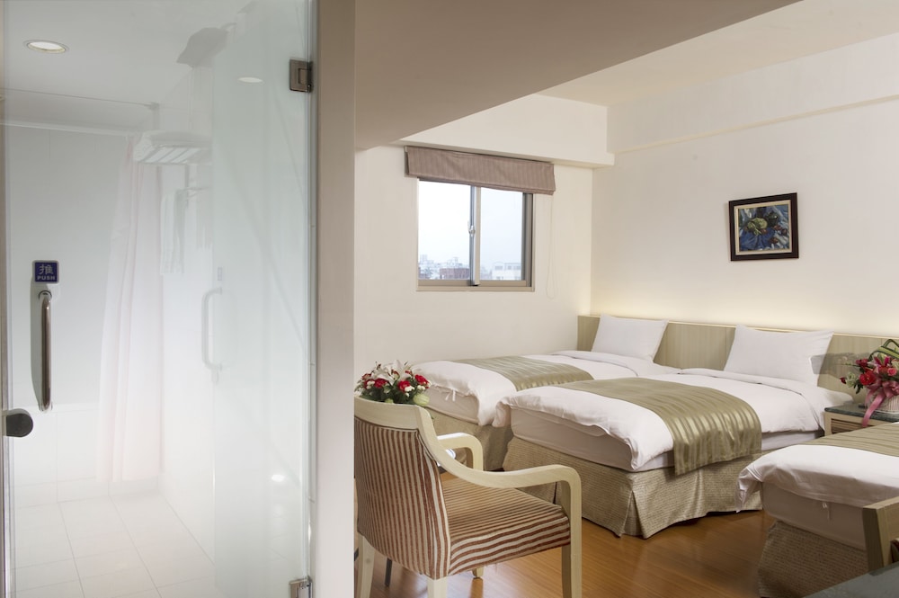 ROOM, TRIPLE