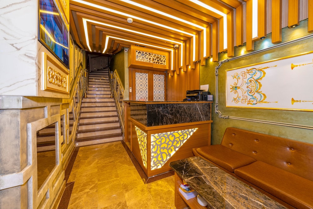 Golden Sand Hotel 4/35