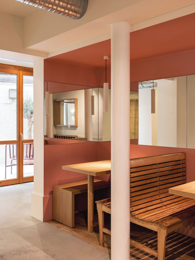 New Hotel Opera 9/57