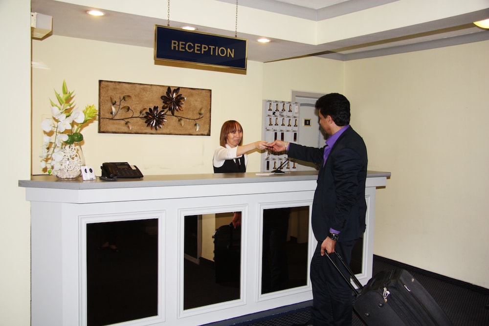 Centro Hotel Royal 7/33