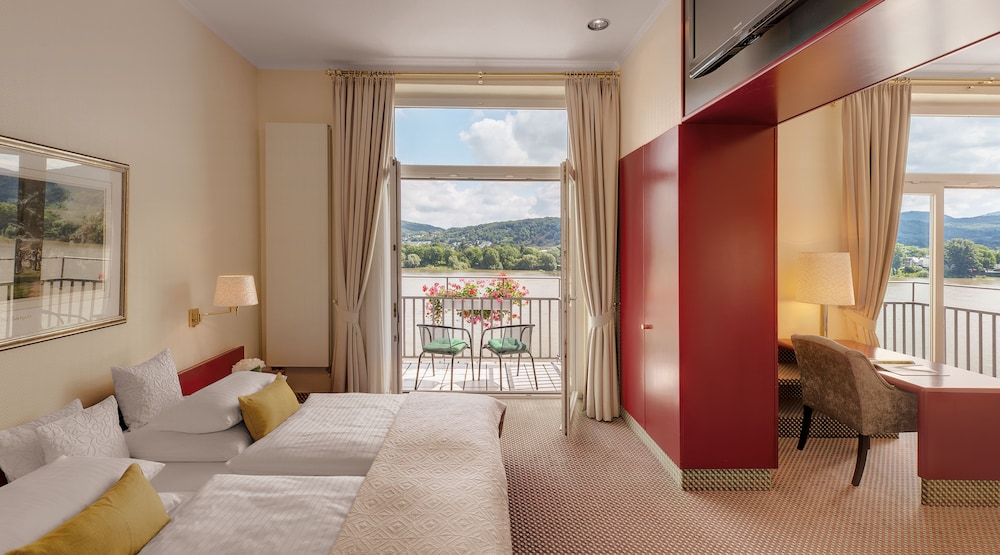 Ringhotel Rheinhotel Dreesen 33/41