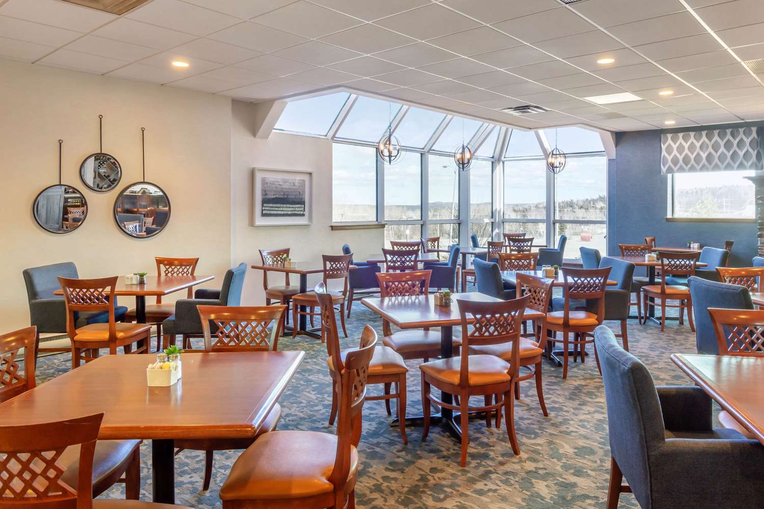 Quality Hotel Clarenville 16/21