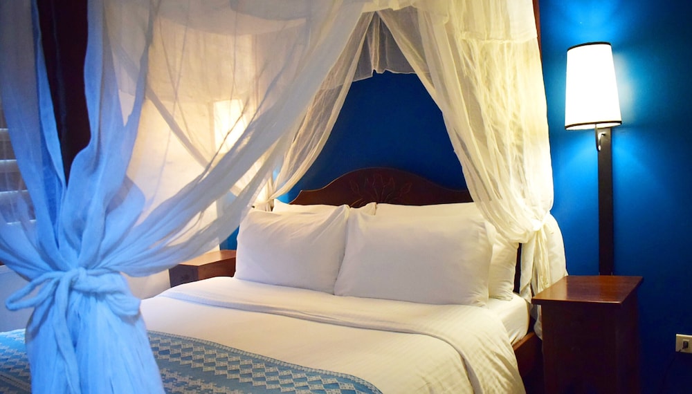 Paradores De Vigan 37/56
