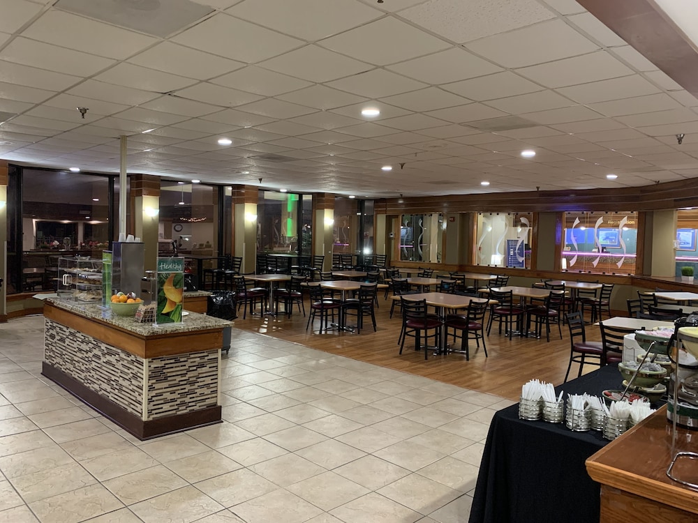 Quality Inn and Suites Pensacola Bayview 9/49