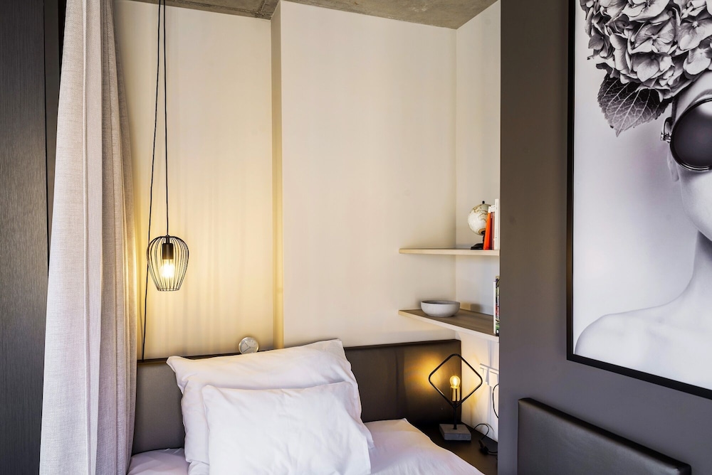 numa Stark Rooms & Apartments 10/63