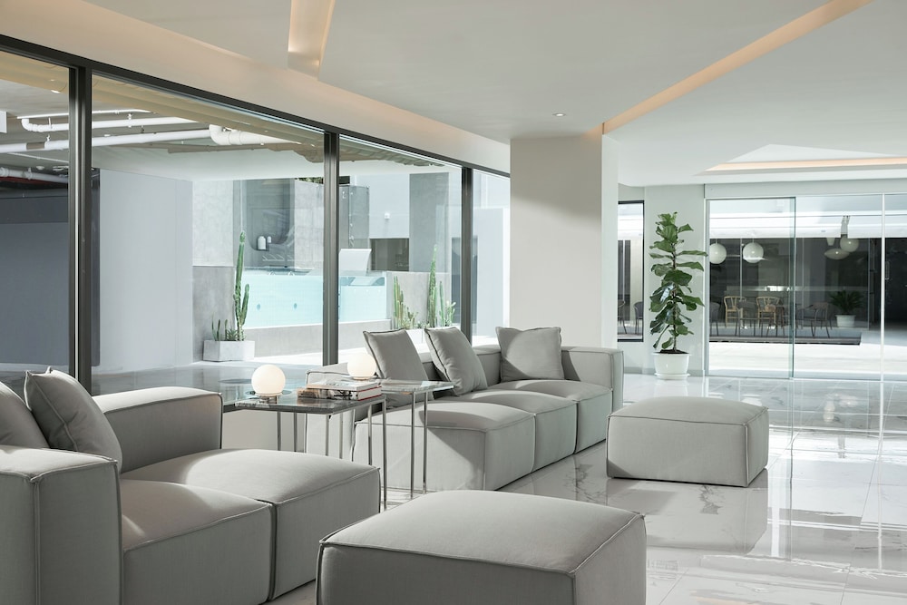 Livable Hotel Bangkok 37/61
