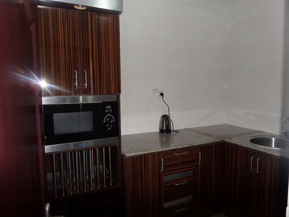 Barcelona Hotels Abuja 8/50