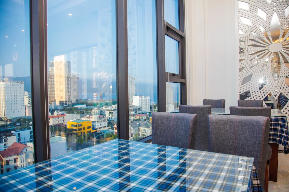 Golden Rose Hotel Danang 46/50