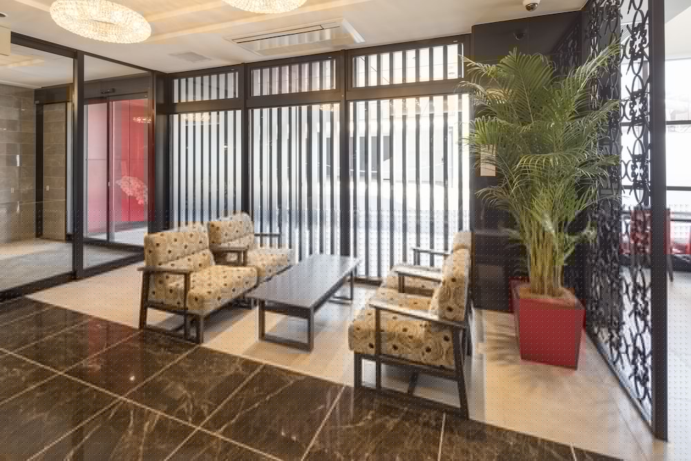 Hotel. Links Namba 37/51