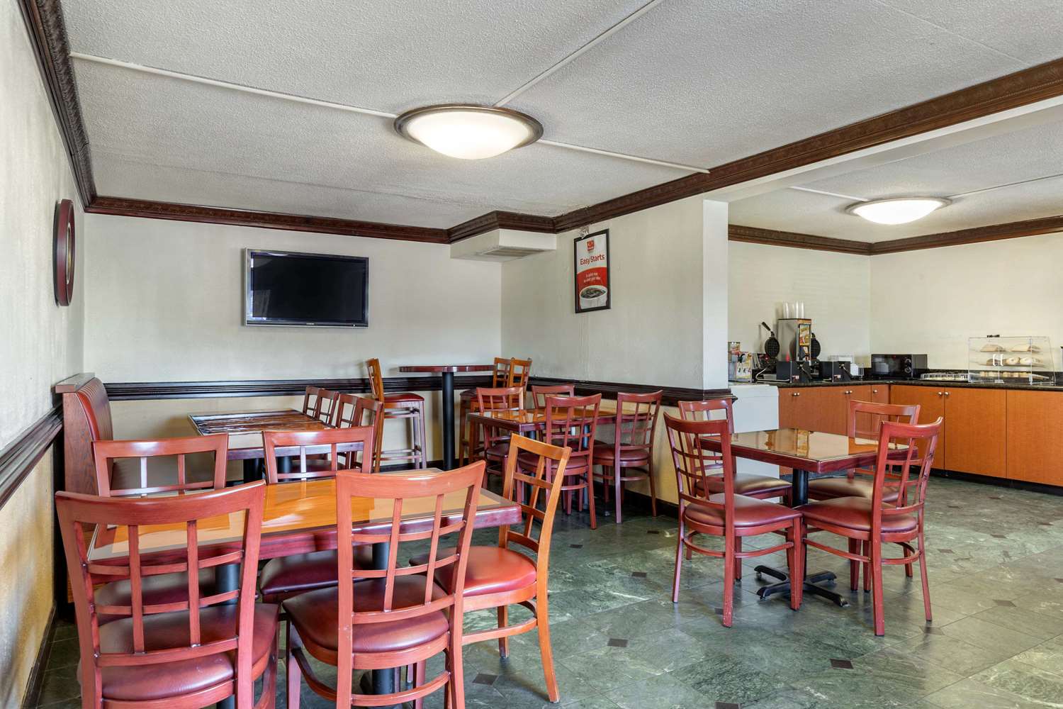 Econo Lodge Florence - Darlington 14/20