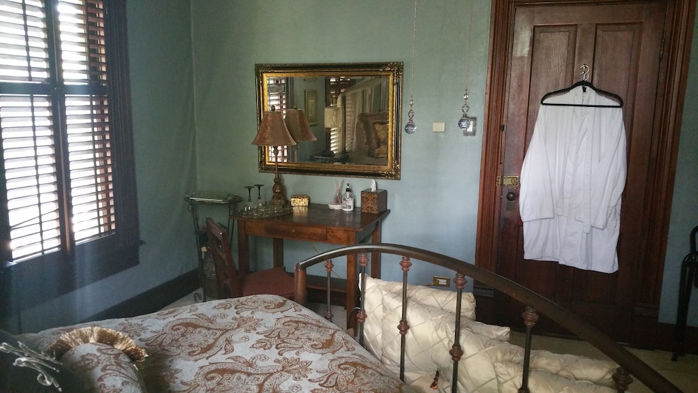 Fig Tree Manor 11/45