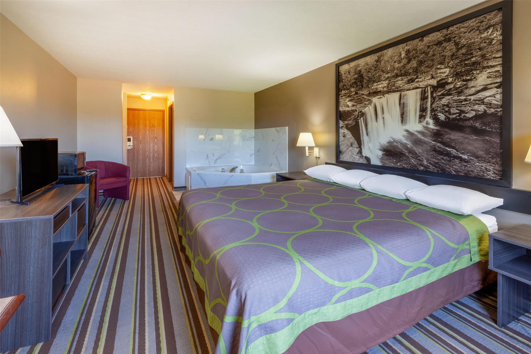 Baymont by Wyndham La Grange KY Southeast 15/37