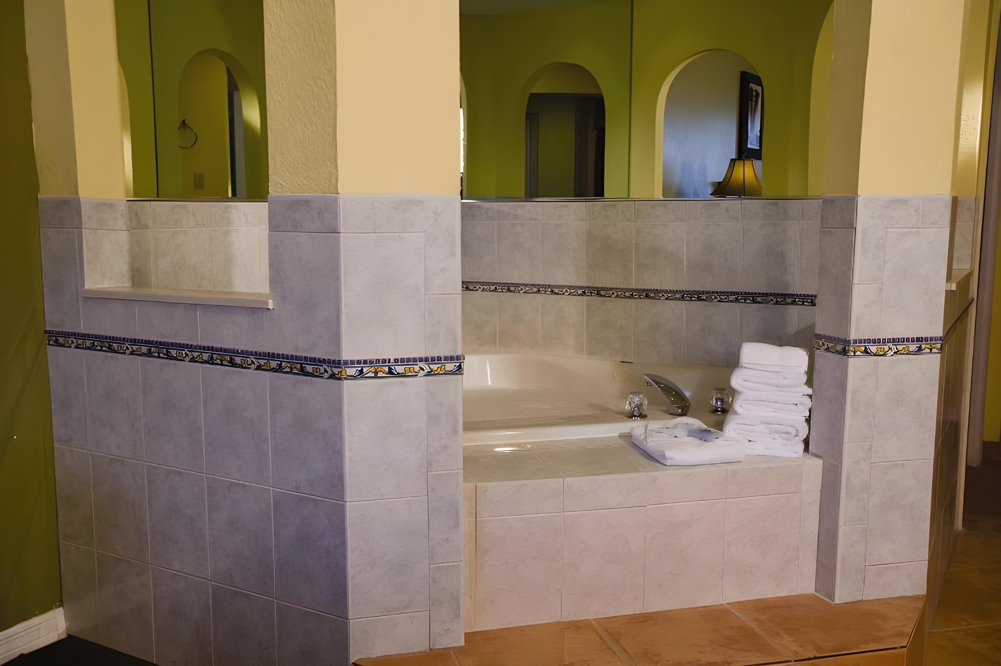 1 Bedroom, Suite, Apartment