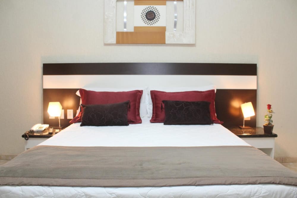 HOTEL ITAMARATY 12/51