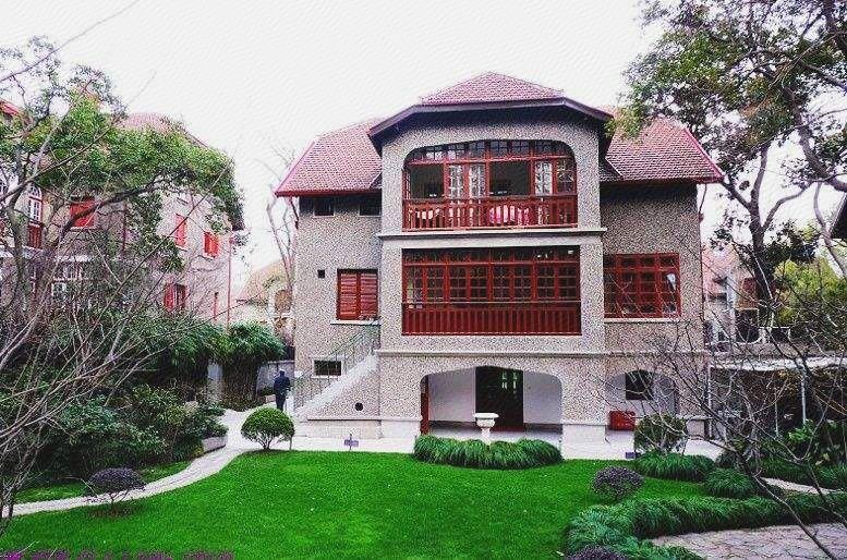 Home Inn Plus (Shanghai Huaihai Road Sinan Road) 5/35