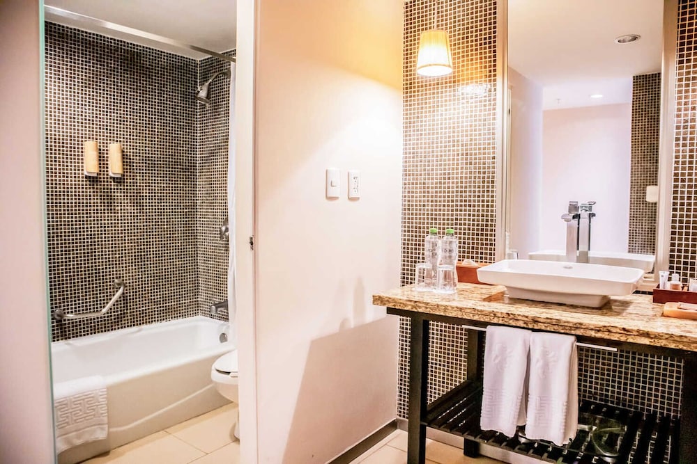 Emporio Veracruz Hotel 48/50