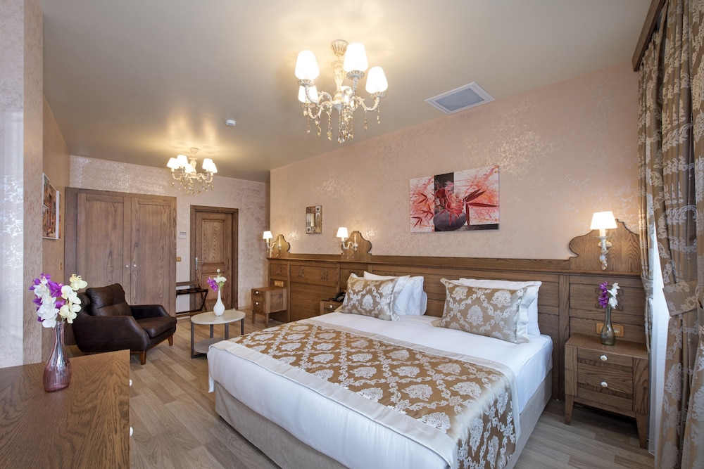 Perapolis Hotel 20/66