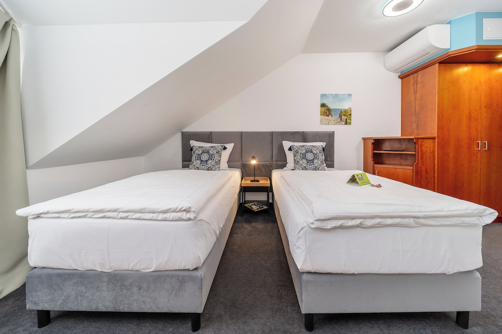 Hotel Frechener Hof 10/40