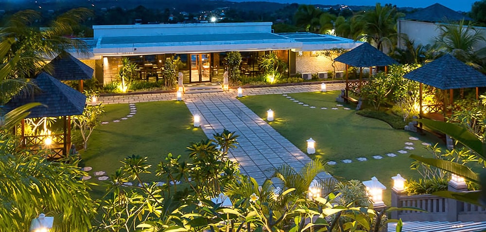 Aisis Luxury Villas And Spa 2/45