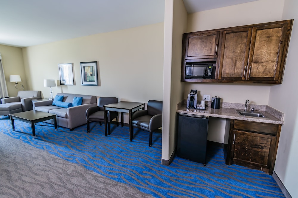 Holiday Inn Houston Webster 45/63