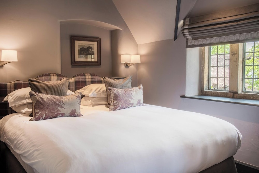كوخ كلاسيكي بسرير كينج، The Lygon Arms 2/6