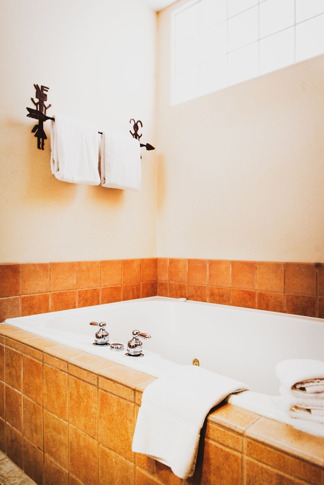 Inn at Eagle Mountain 15/32